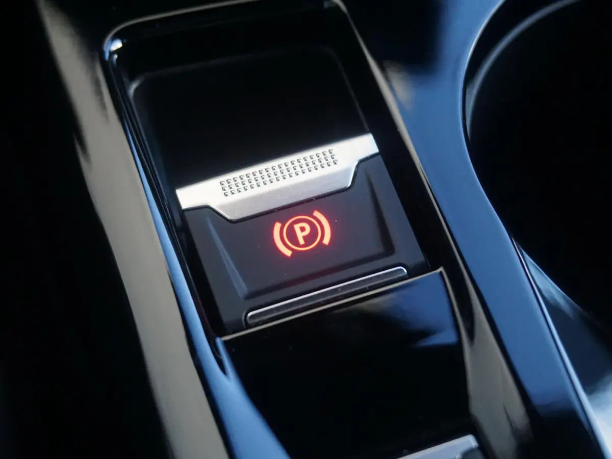 1.2 Hybrid 145 GT Alcantara stoelen