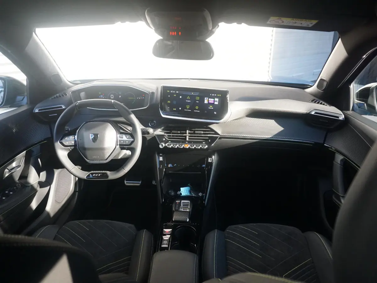 1.2 Hybrid 145 GT Alcantara stoelen