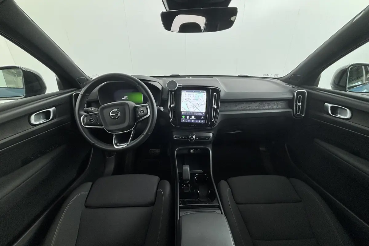CORE 70 kWh (94% SOH) I TREKHAAK I APPLE CARPLAY I STOELVERWARMING I P-CAMERA