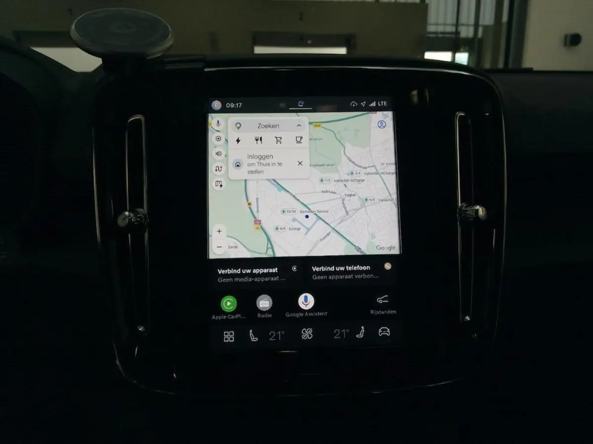 CORE 70 kWh (94% SOH) I TREKHAAK I APPLE CARPLAY I STOELVERWARMING I P-CAMERA