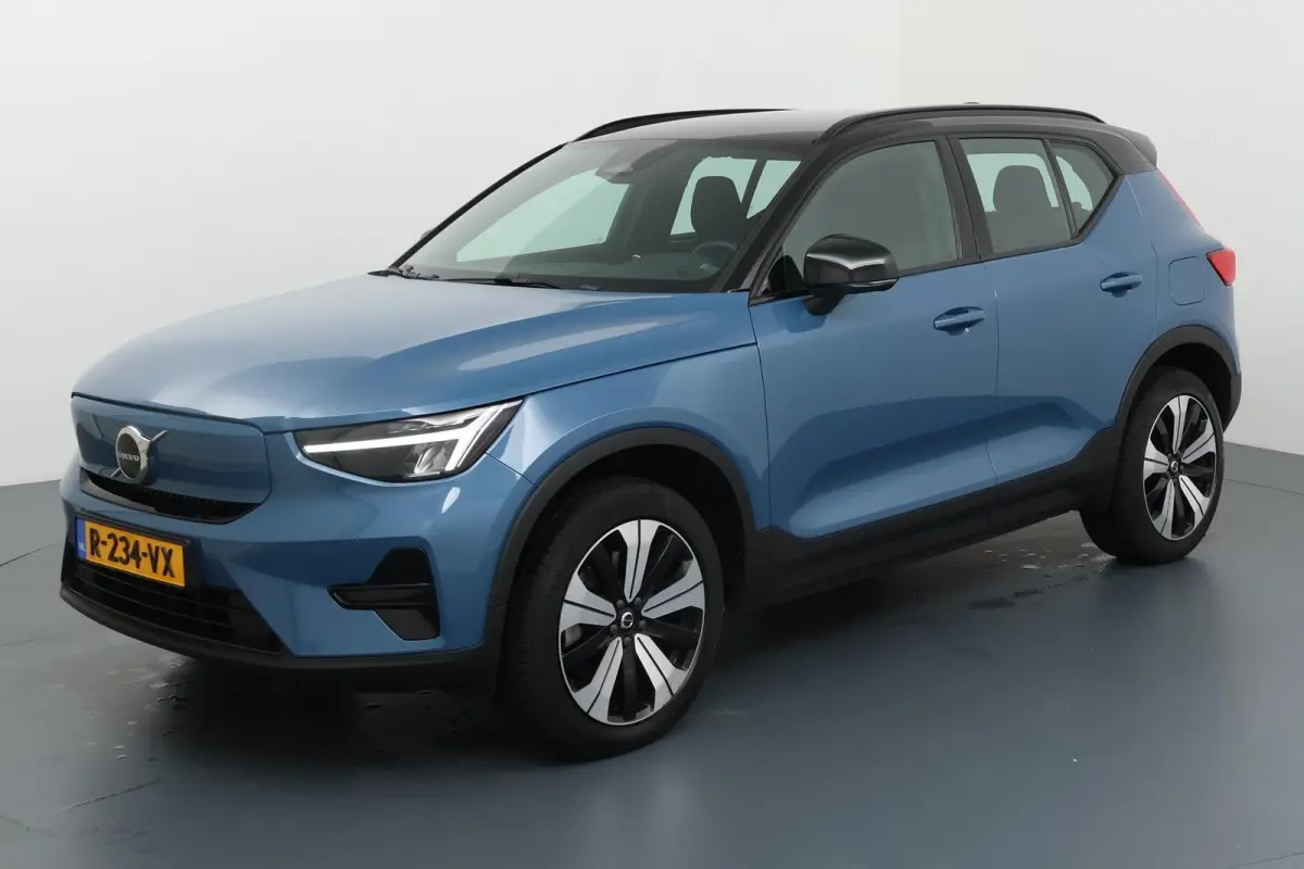 CORE 70 kWh (94% SOH) I TREKHAAK I APPLE CARPLAY I STOELVERWARMING I P-CAMERA