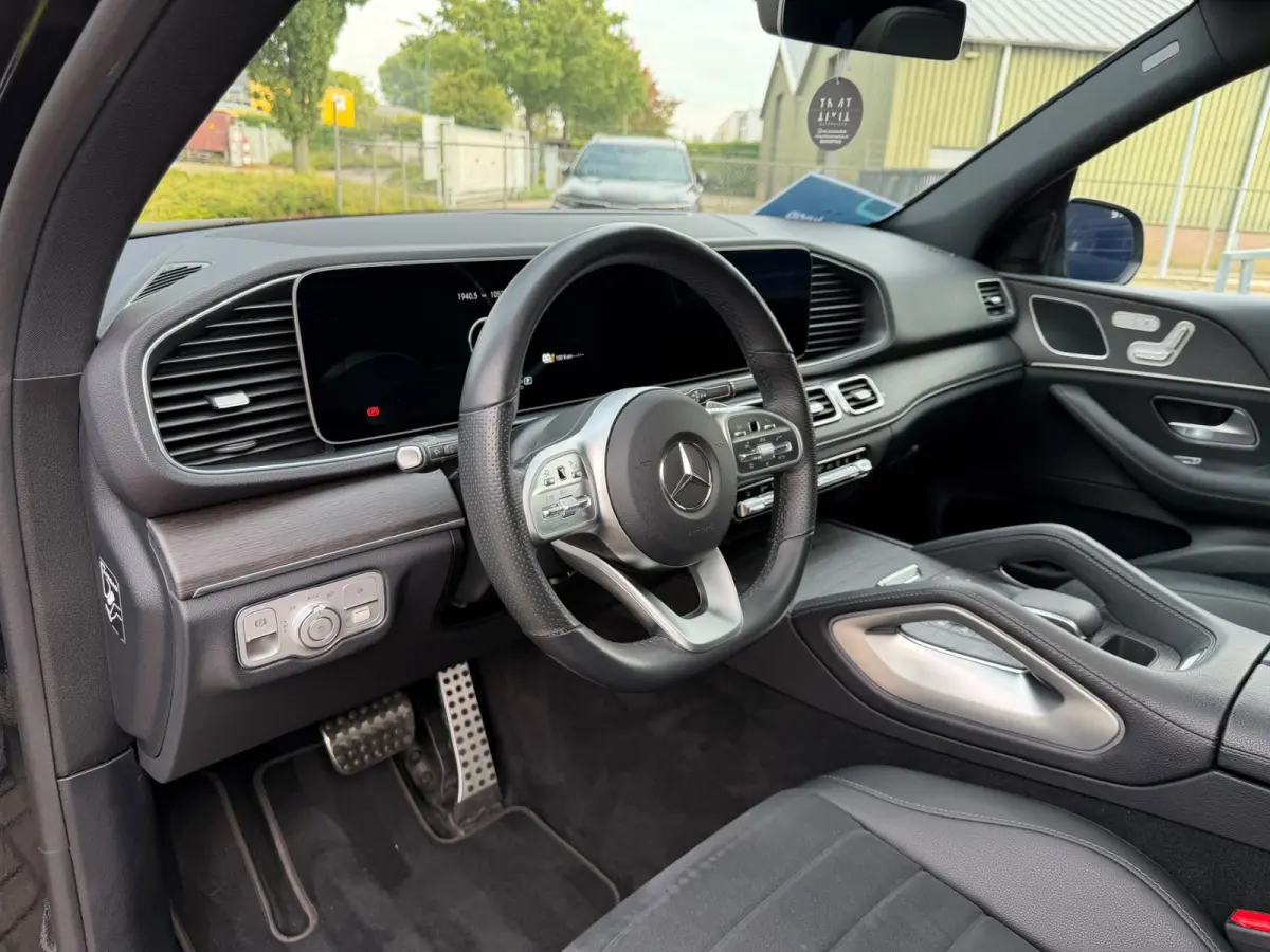 350 e 4MATIC AMG Panoramadak Trekhaak Distronic + 20 inch AMG velgen LED dynamisch 360 camera zwarte hemel