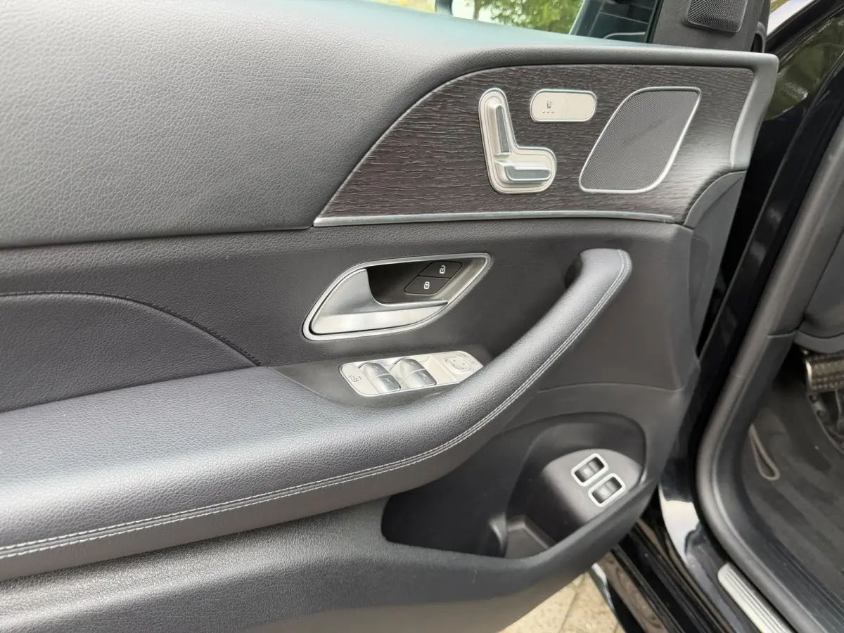 350 e 4MATIC AMG Panoramadak Trekhaak Distronic + 20 inch AMG velgen LED dynamisch 360 camera zwarte hemel