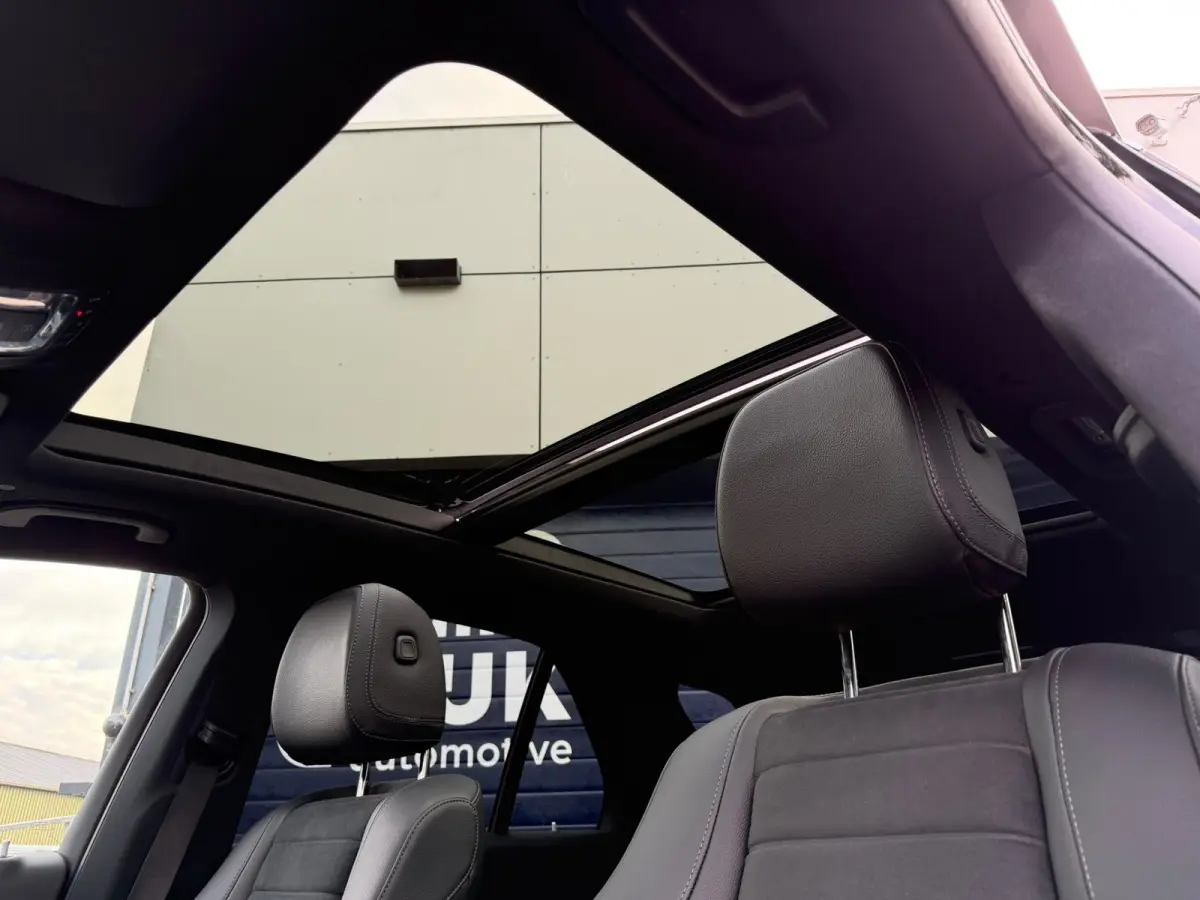 350 e 4MATIC AMG Panoramadak Trekhaak Distronic + 20 inch AMG velgen LED dynamisch 360 camera zwarte hemel