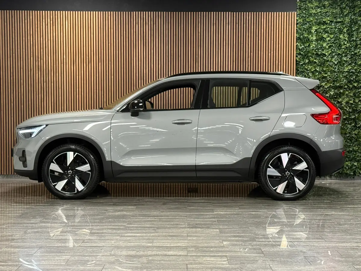 Single Motor Plus 70 kWh | 100% SoH | Adaptieve Cruise Control | Stoel en Stuurwielverwarming | Parkeercamera | Pilot Assist | BLIS Dode Hoek Detectie | Microtech / Alcantara bekleding met w