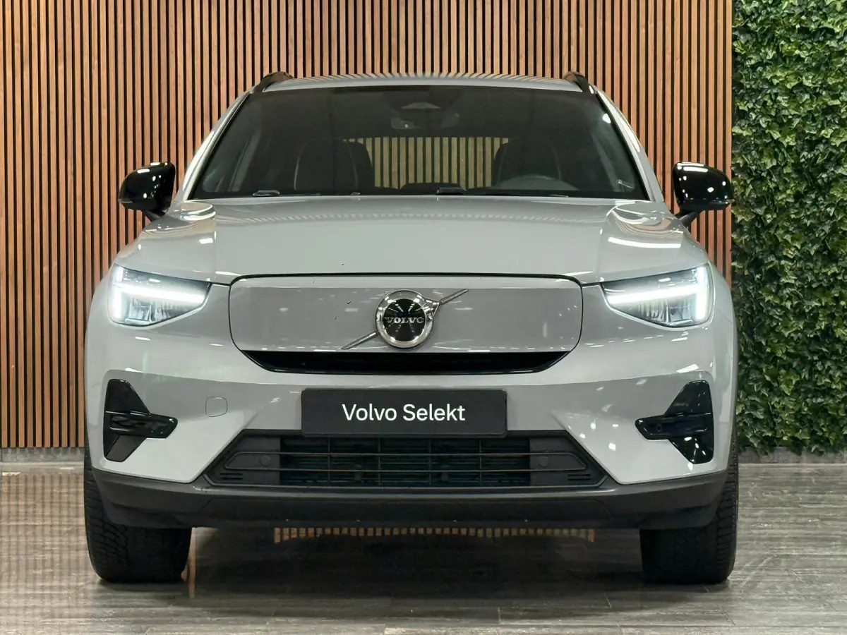 Single Motor Plus 70 kWh | 100% SoH | Adaptieve Cruise Control | Stoel en Stuurwielverwarming | Parkeercamera | Pilot Assist | BLIS Dode Hoek Detectie | Microtech / Alcantara bekleding met w