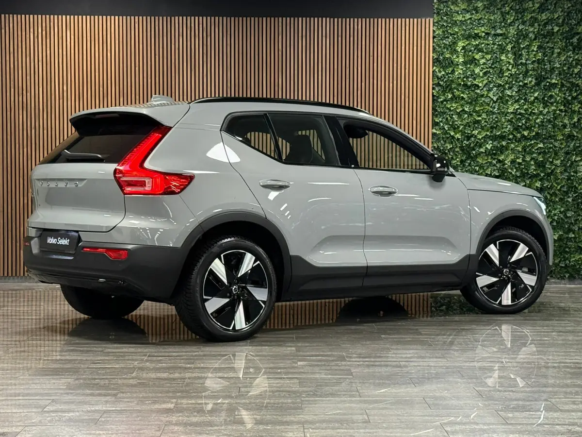 Single Motor Plus 70 kWh | 100% SoH | Adaptieve Cruise Control | Stoel en Stuurwielverwarming | Parkeercamera | Pilot Assist | BLIS Dode Hoek Detectie | Microtech / Alcantara bekleding met w