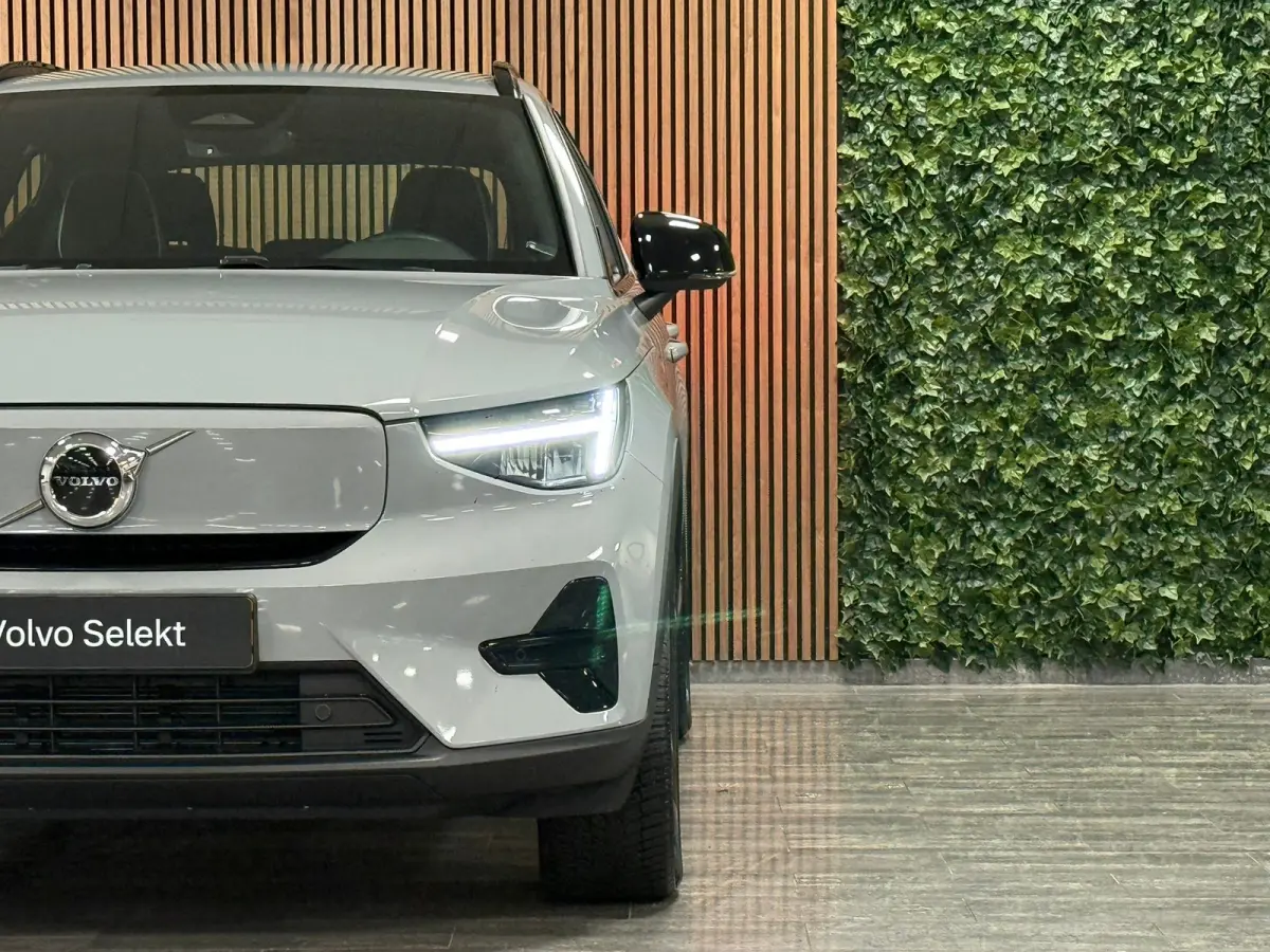 Single Motor Plus 70 kWh | 100% SoH | Adaptieve Cruise Control | Stoel en Stuurwielverwarming | Parkeercamera | Pilot Assist | BLIS Dode Hoek Detectie | Microtech / Alcantara bekleding met w