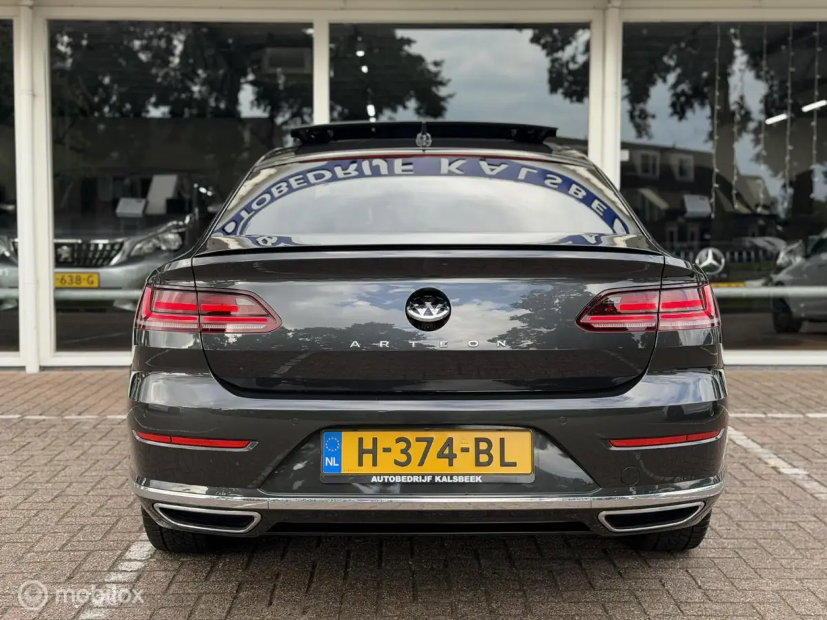2.0 TSI Business R Exclusive|Pano|Massage|Lane assist|Elektrische kofferklep|Virtual Dashboard|Sfeerverlichting|