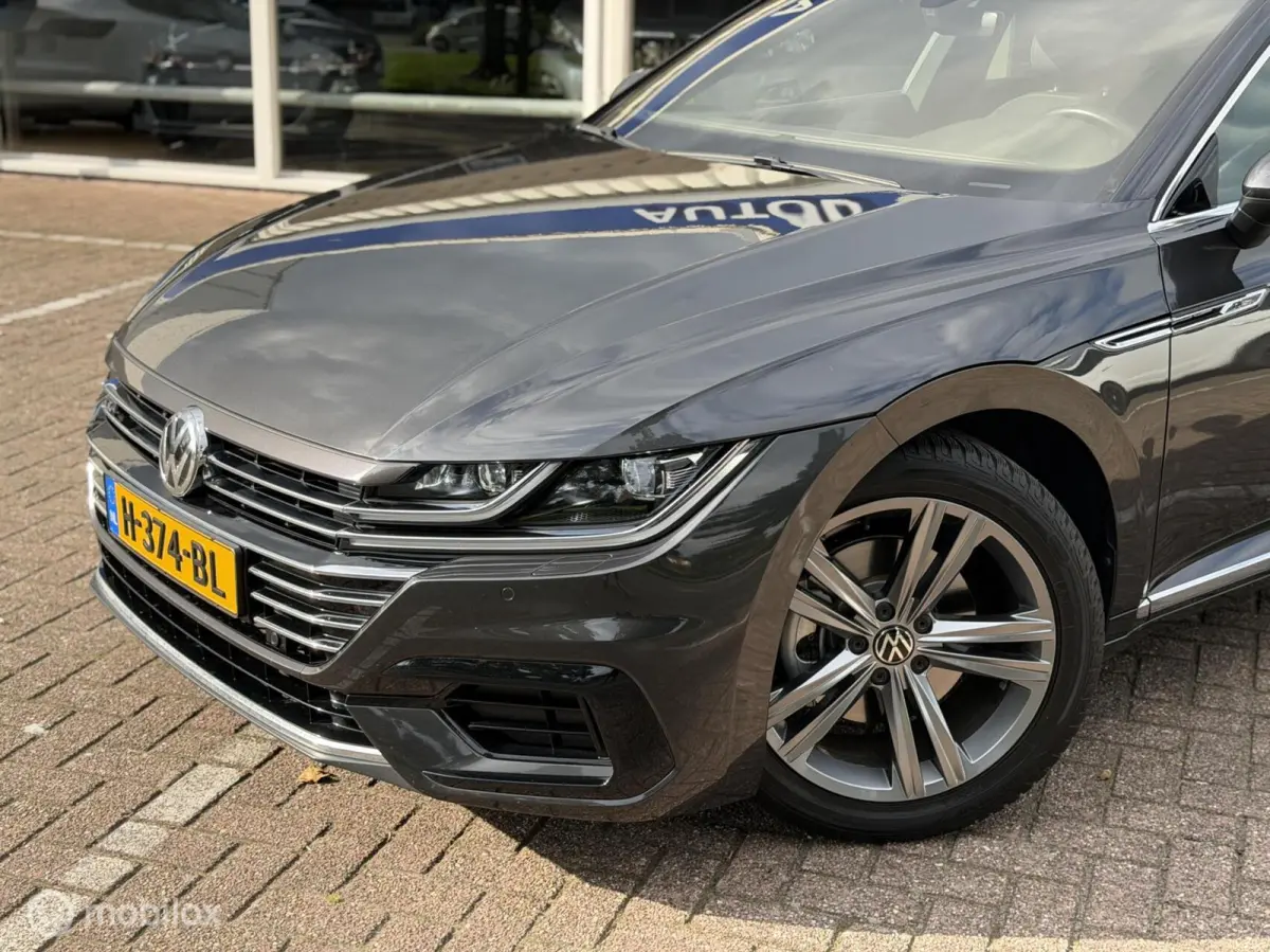 2.0 TSI Business R Exclusive|Pano|Massage|Lane assist|Elektrische kofferklep|Virtual Dashboard|Sfeerverlichting|