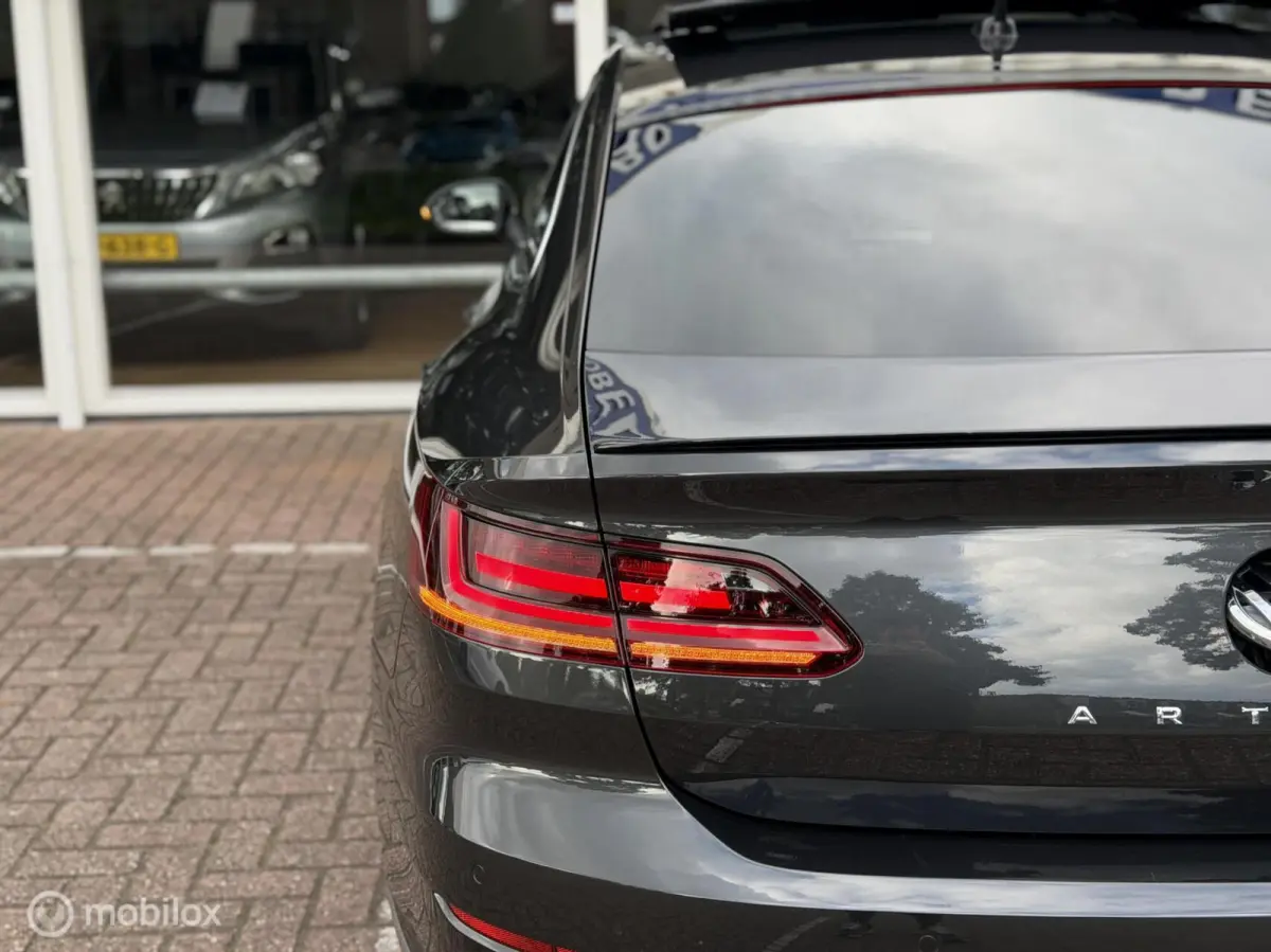 2.0 TSI Business R Exclusive|Pano|Massage|Lane assist|Elektrische kofferklep|Virtual Dashboard|Sfeerverlichting|