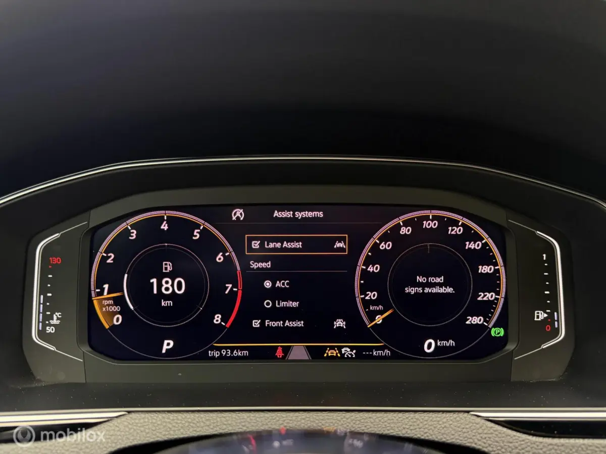 2.0 TSI Business R Exclusive|Pano|Massage|Lane assist|Elektrische kofferklep|Virtual Dashboard|Sfeerverlichting|