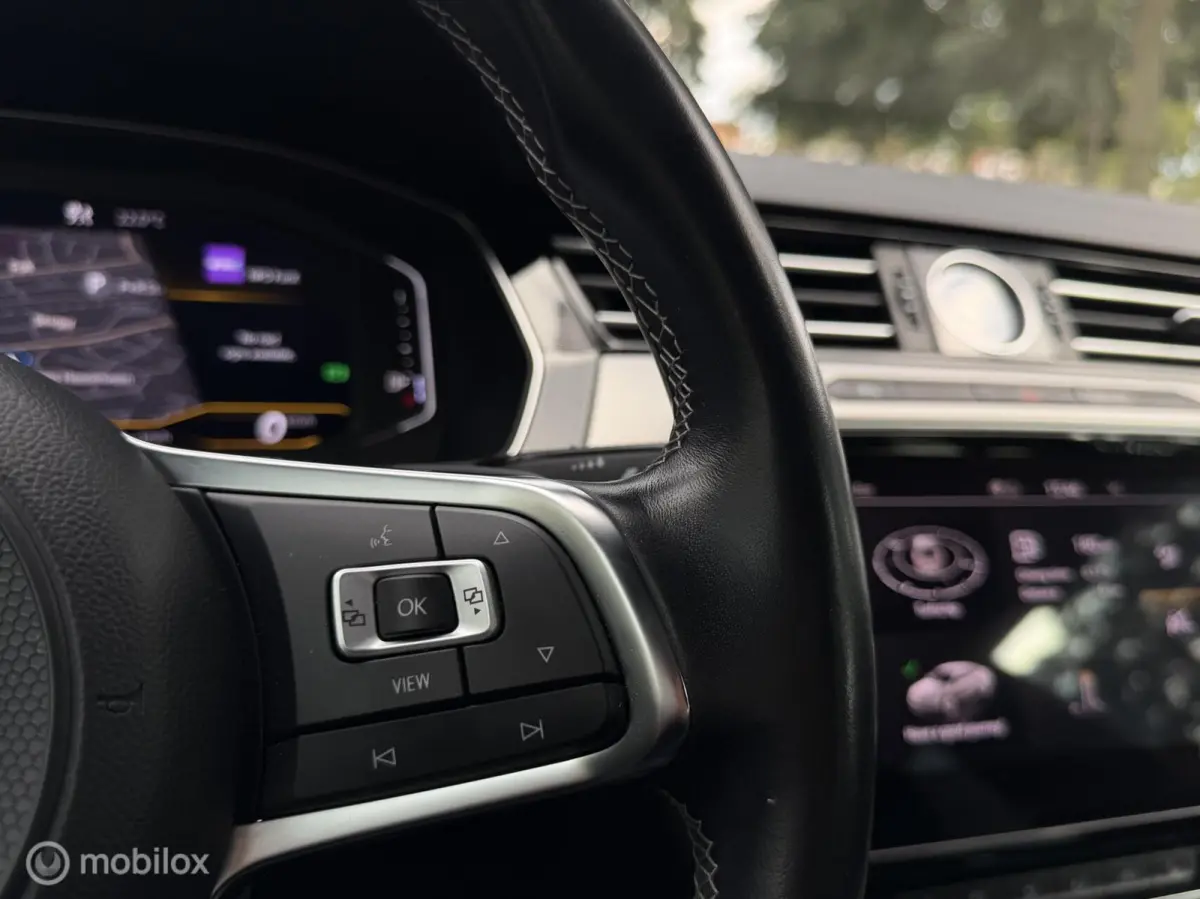 2.0 TSI Business R Exclusive|Pano|Massage|Lane assist|Elektrische kofferklep|Virtual Dashboard|Sfeerverlichting|