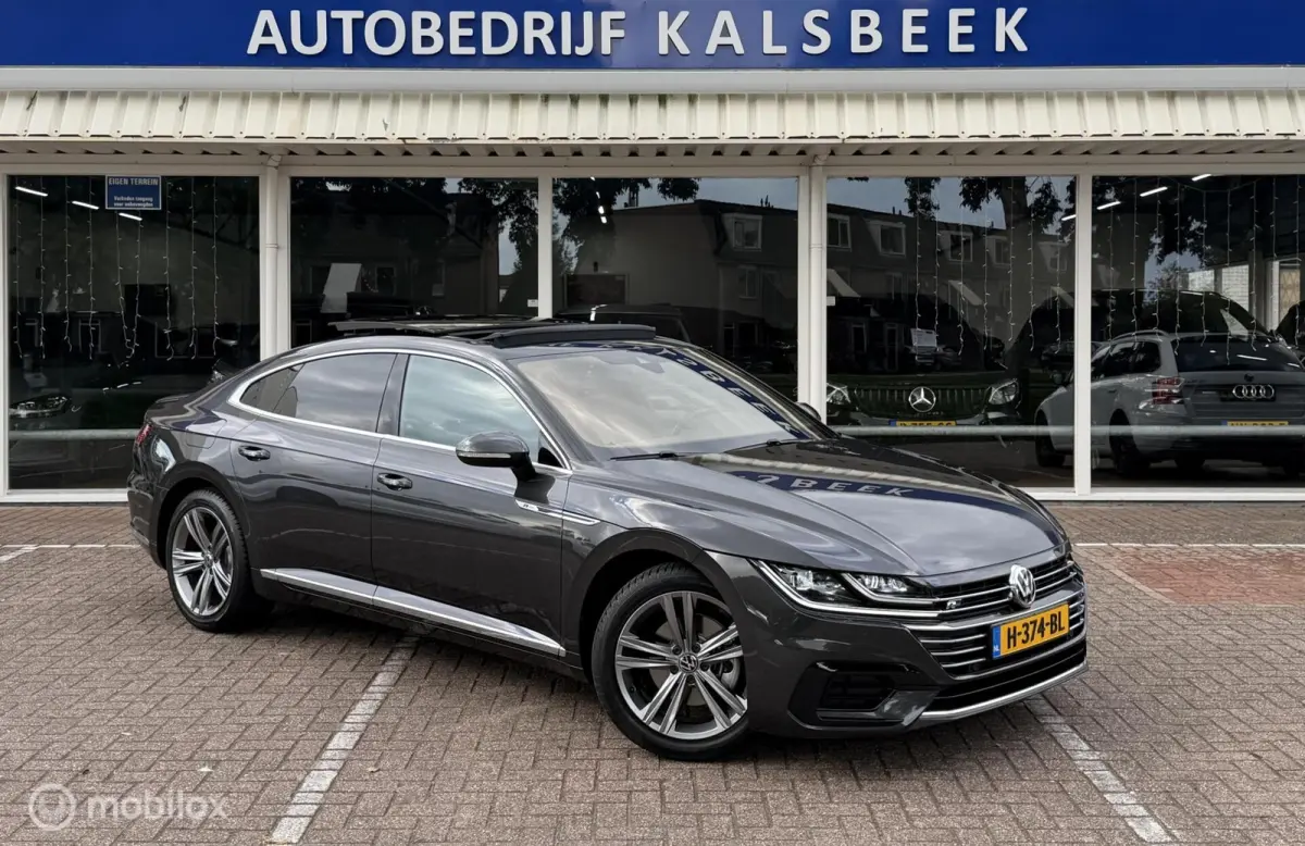 2.0 TSI Business R Exclusive|Pano|Massage|Lane assist|Elektrische kofferklep|Virtual Dashboard|Sfeerverlichting|