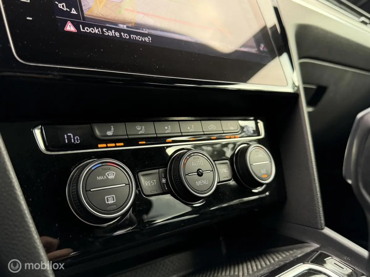 2.0 TSI Business R Exclusive|Pano|Massage|Lane assist|Elektrische kofferklep|Virtual Dashboard|Sfeerverlichting|