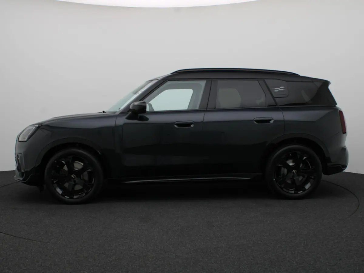 C John Cooper Works + Pakket L + Glazen panoramadak + Driving Assistant Plus + Harman Kardon + Comfort Access + 19''