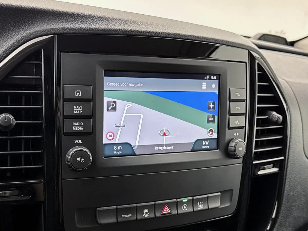 119 CDI Lang Led Distronic Stoelverwarming Navigatie Trekhaak