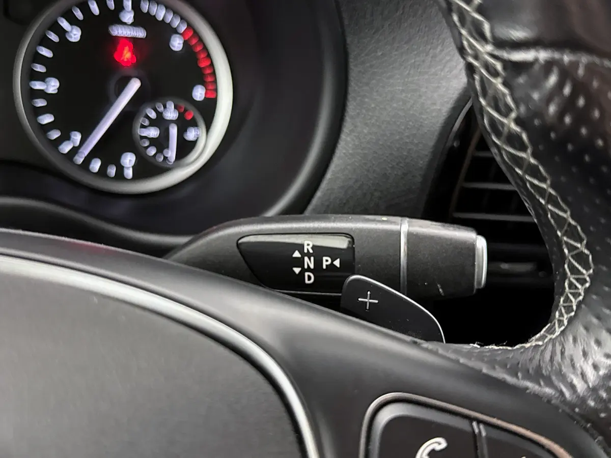 119 CDI Lang Led Distronic Stoelverwarming Navigatie Trekhaak