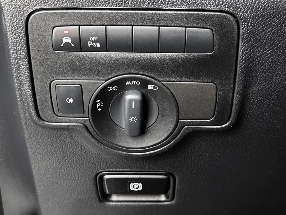 119 CDI Lang Led Distronic Stoelverwarming Navigatie Trekhaak