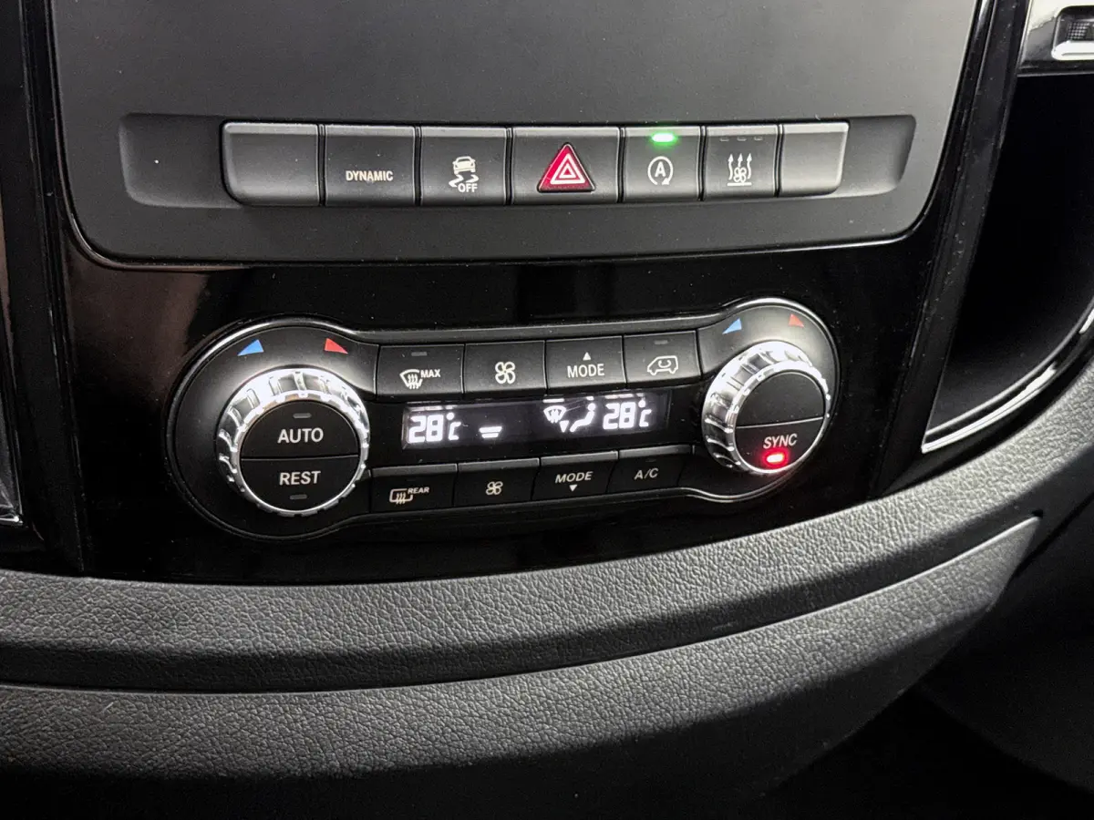 119 CDI Lang Led Distronic Stoelverwarming Navigatie Trekhaak