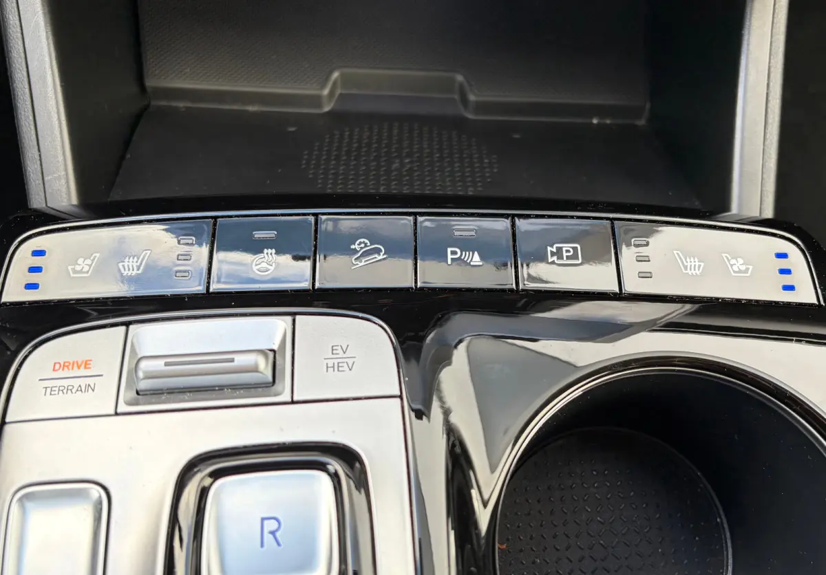 1.6 T-GDI 265pk PHEV Premium 4WD | Leder | Carplay | Climate | Keyless | Navigatie | Elek. Klep | Full - Led | 360 Camera | KRELL Audio | Elek. Stoelen | 19" Lichtmetaal | Winterpakket | Sto