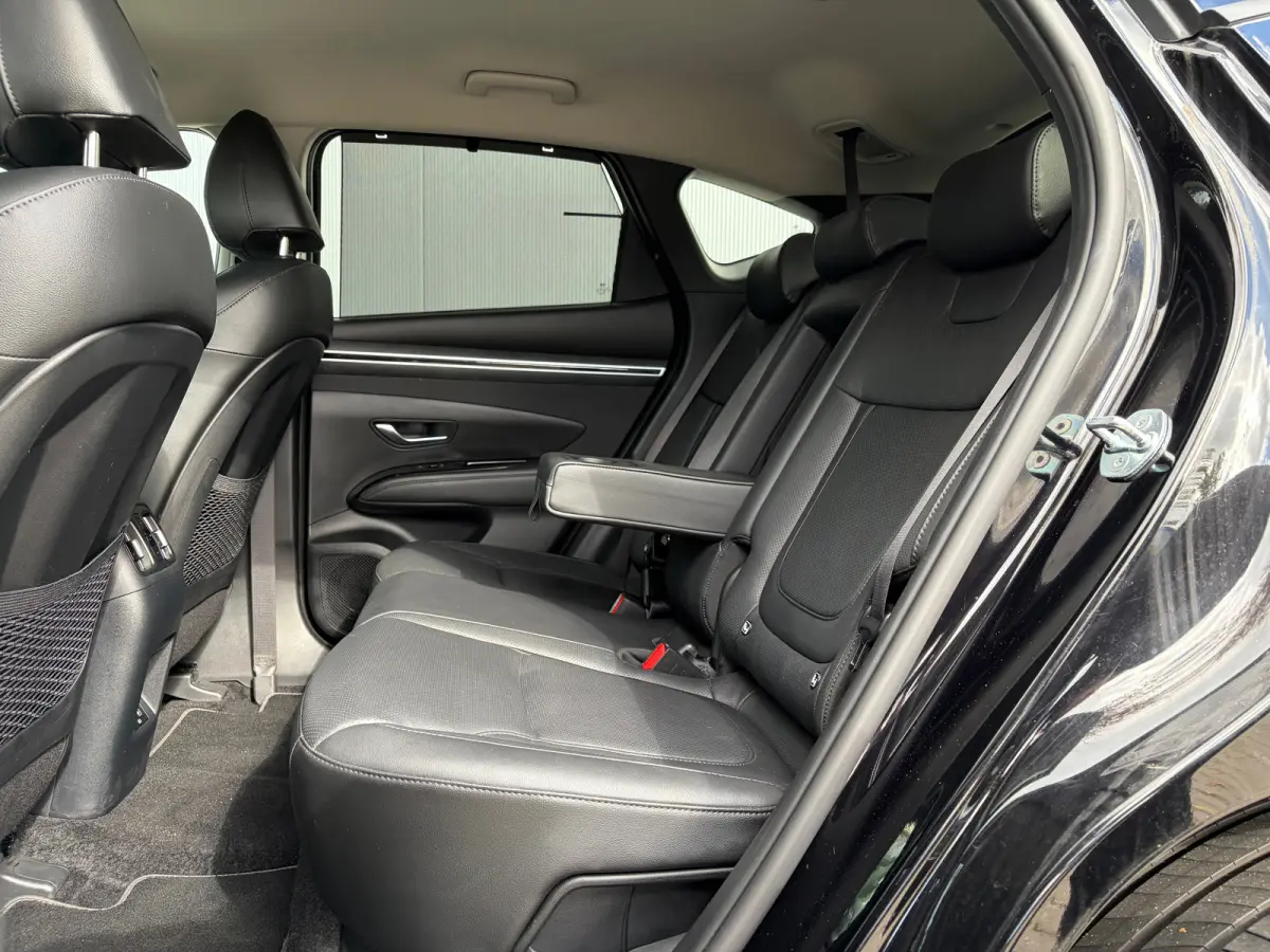 1.6 T-GDI 265pk PHEV Premium 4WD | Leder | Carplay | Climate | Keyless | Navigatie | Elek. Klep | Full - Led | 360 Camera | KRELL Audio | Elek. Stoelen | 19" Lichtmetaal | Winterpakket | Sto