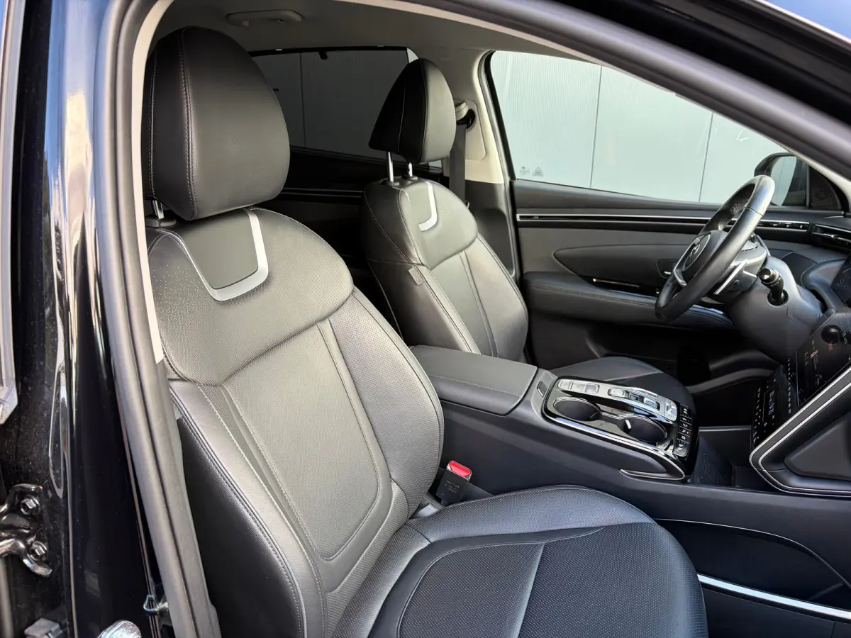 1.6 T-GDI 265pk PHEV Premium 4WD | Leder | Carplay | Climate | Keyless | Navigatie | Elek. Klep | Full - Led | 360 Camera | KRELL Audio | Elek. Stoelen | 19" Lichtmetaal | Winterpakket | Sto