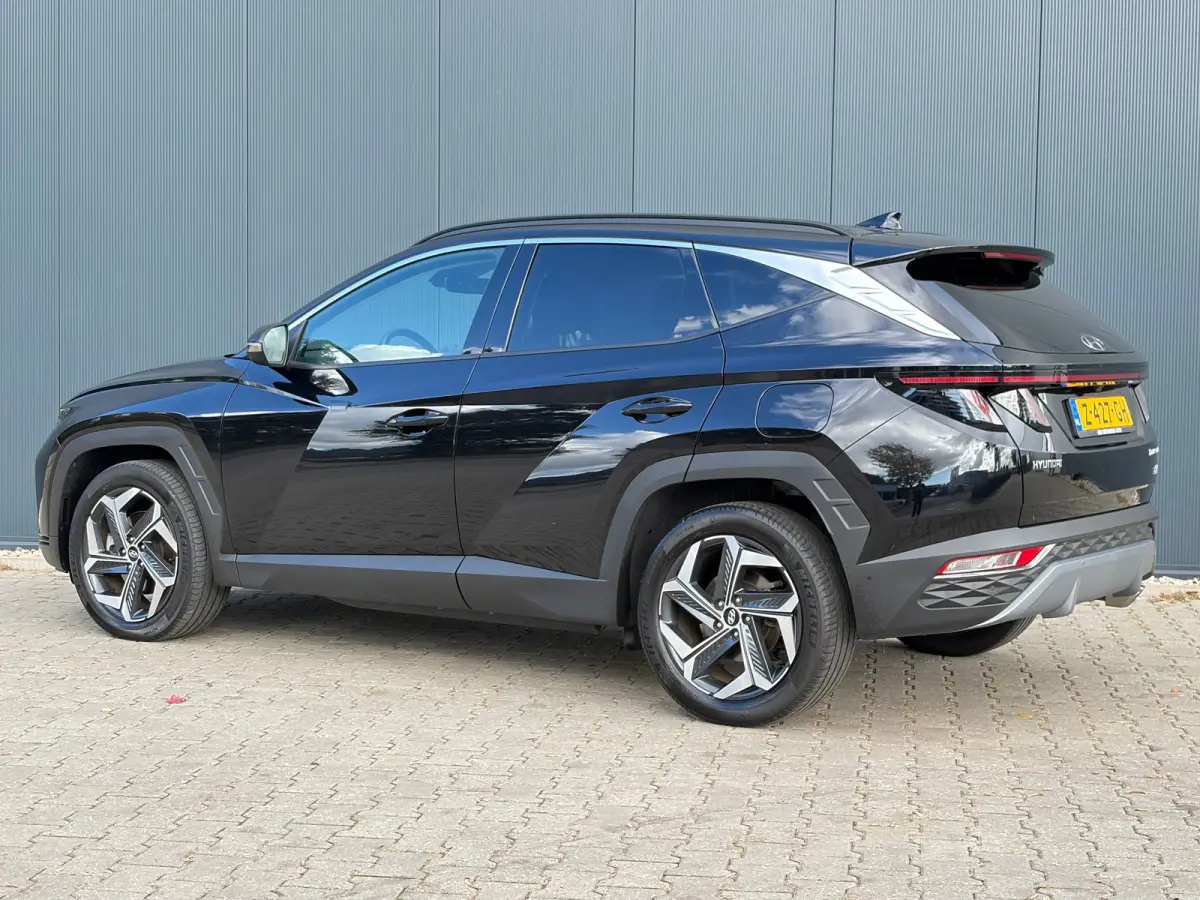 1.6 T-GDI 265pk PHEV Premium 4WD | Leder | Carplay | Climate | Keyless | Navigatie | Elek. Klep | Full - Led | 360 Camera | KRELL Audio | Elek. Stoelen | 19" Lichtmetaal | Winterpakket | Sto