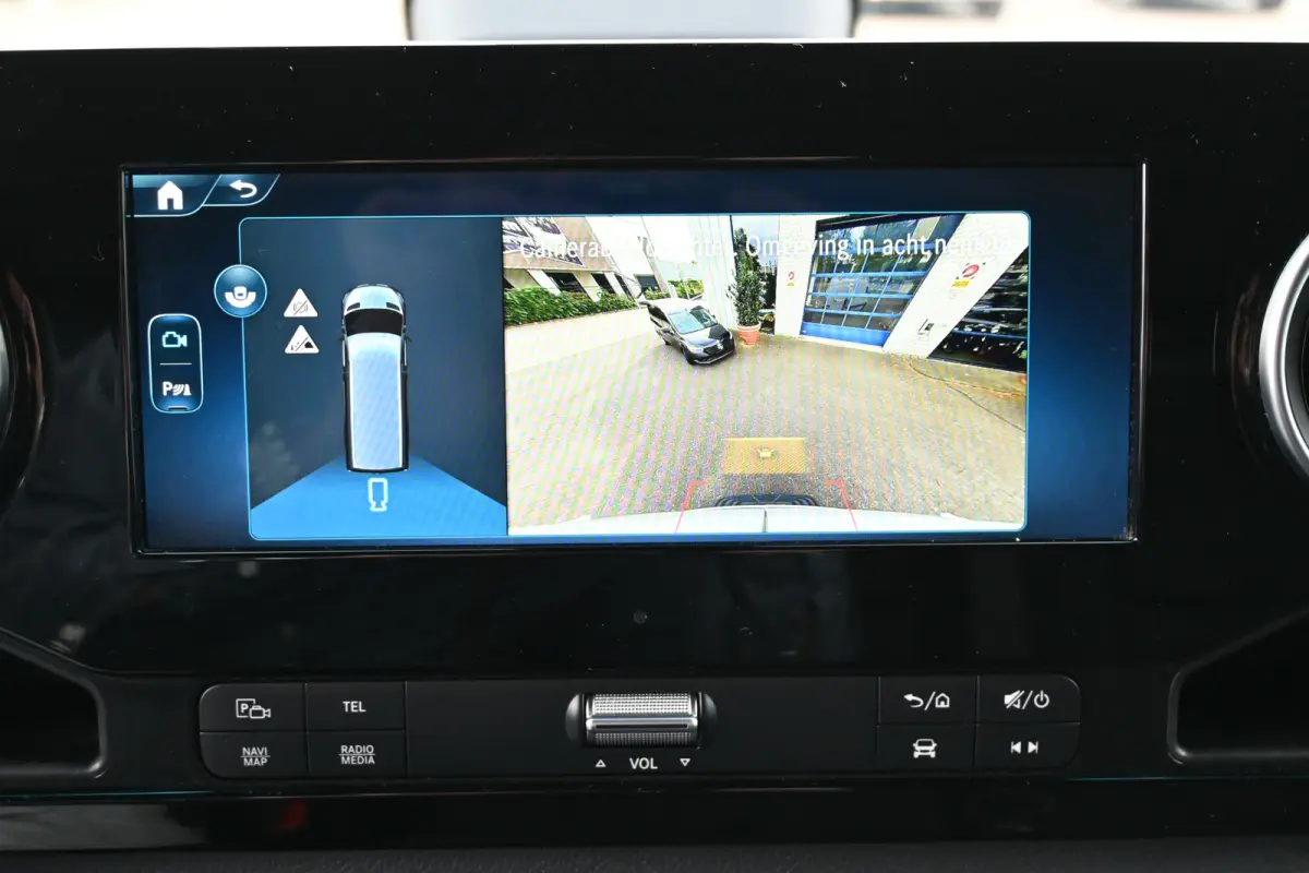 317 CDI L2H2 Pro LED, Geveerde stoel, Navigatie met camera