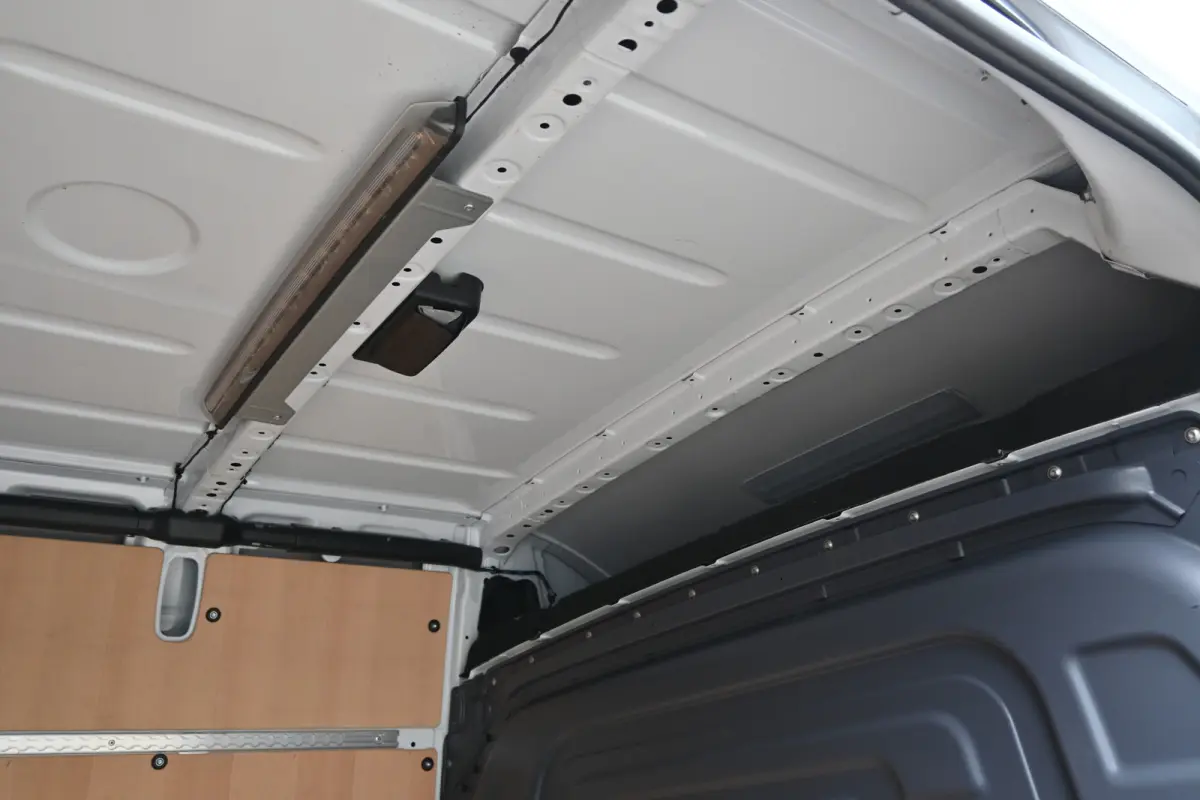 317 CDI L2H2 Pro LED, Geveerde stoel, Navigatie met camera