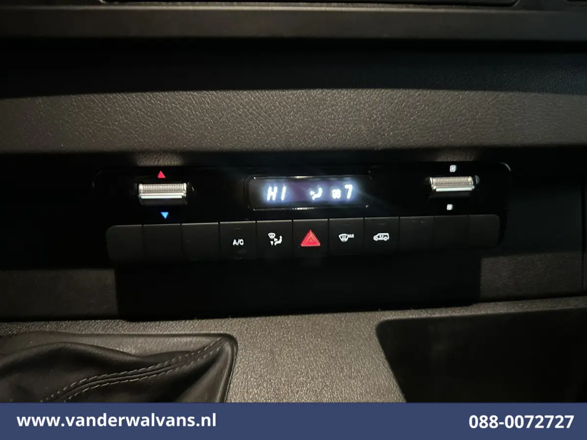 317 CDI 170pk L3H2 Euro6 Airco | Camera | Navigatie | Apple Carplay | Trekhaak | Stoelverwarming Android Auto, Parkeersensoren, Bijrijdersbank