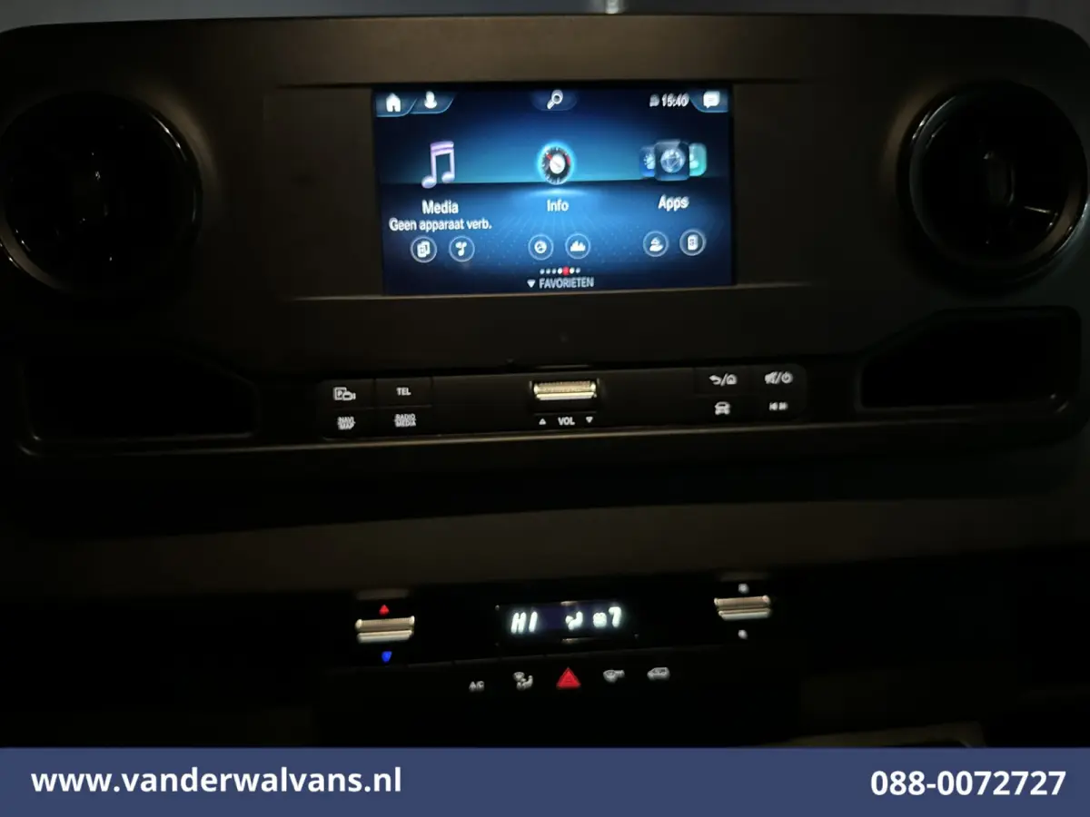 317 CDI 170pk L3H2 Euro6 Airco | Camera | Navigatie | Apple Carplay | Trekhaak | Stoelverwarming Android Auto, Parkeersensoren, Bijrijdersbank