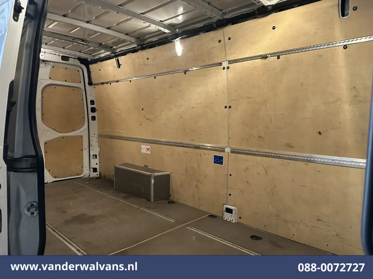 317 CDI 170pk L3H2 Euro6 Airco | Camera | Navigatie | Apple Carplay | Trekhaak | Stoelverwarming Android Auto, Parkeersensoren, Bijrijdersbank