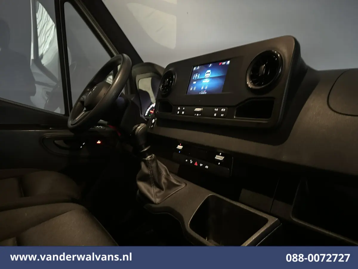 317 CDI 170pk L3H2 Euro6 Airco | Camera | Navigatie | Apple Carplay | Trekhaak | Stoelverwarming Android Auto, Parkeersensoren, Bijrijdersbank