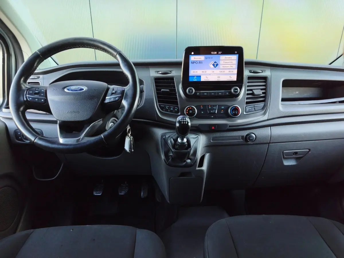 EXPORT 2.0TDCI 2X SCHUIFDEUR LED CARPLAY 2800KG TREKHAAK CRUISE