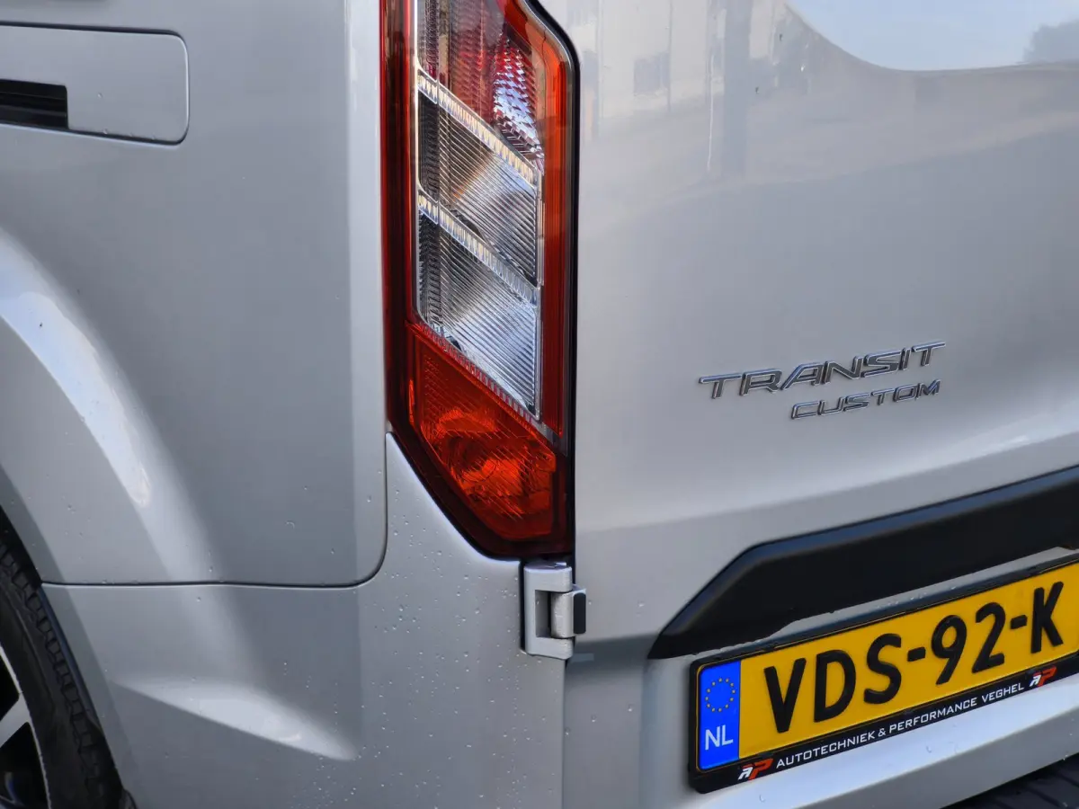 EXPORT 2.0TDCI 2X SCHUIFDEUR LED CARPLAY 2800KG TREKHAAK CRUISE