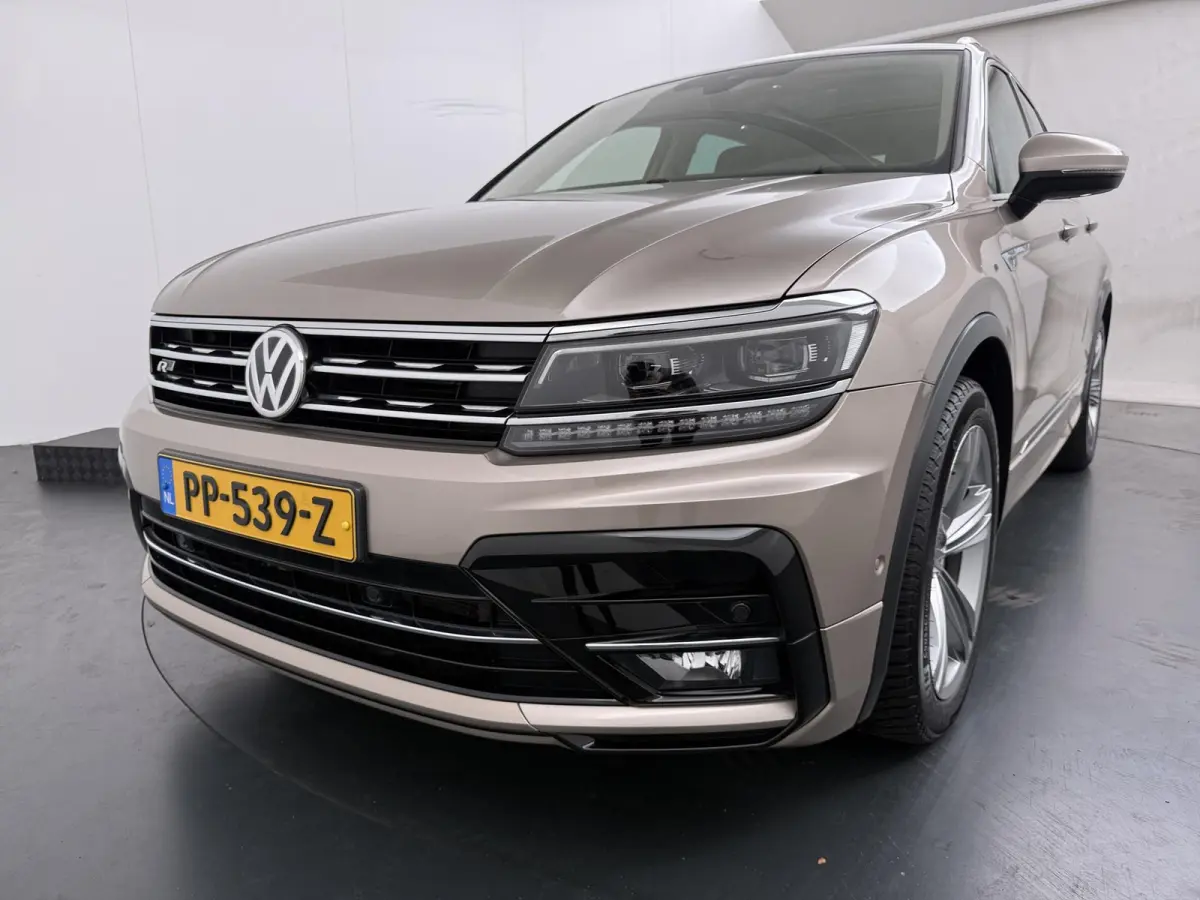 1.4 TSI ACT Highline | Trekhaak | R-Line | Panoramadak | Lederen Bekl. |