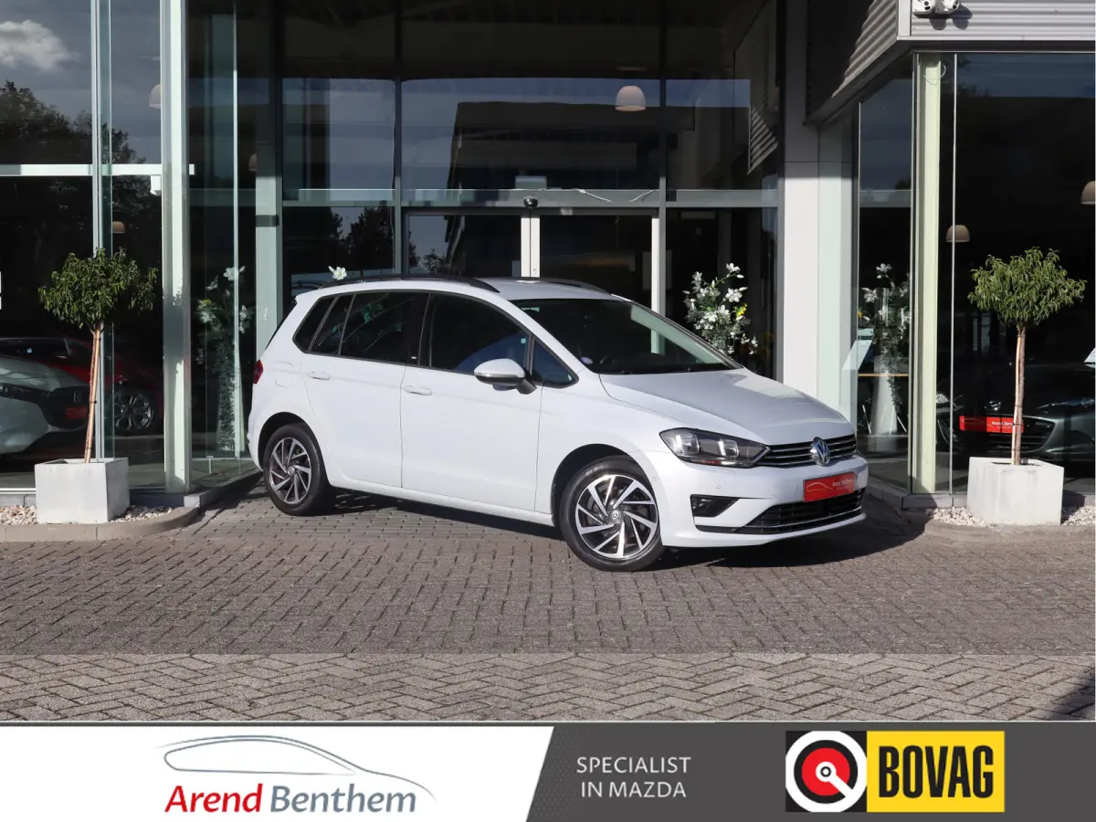 1.2 TSI Connected Series AUTOMAAT / Trekhaak / Navi / Clima / Cruise / LM-Velgen