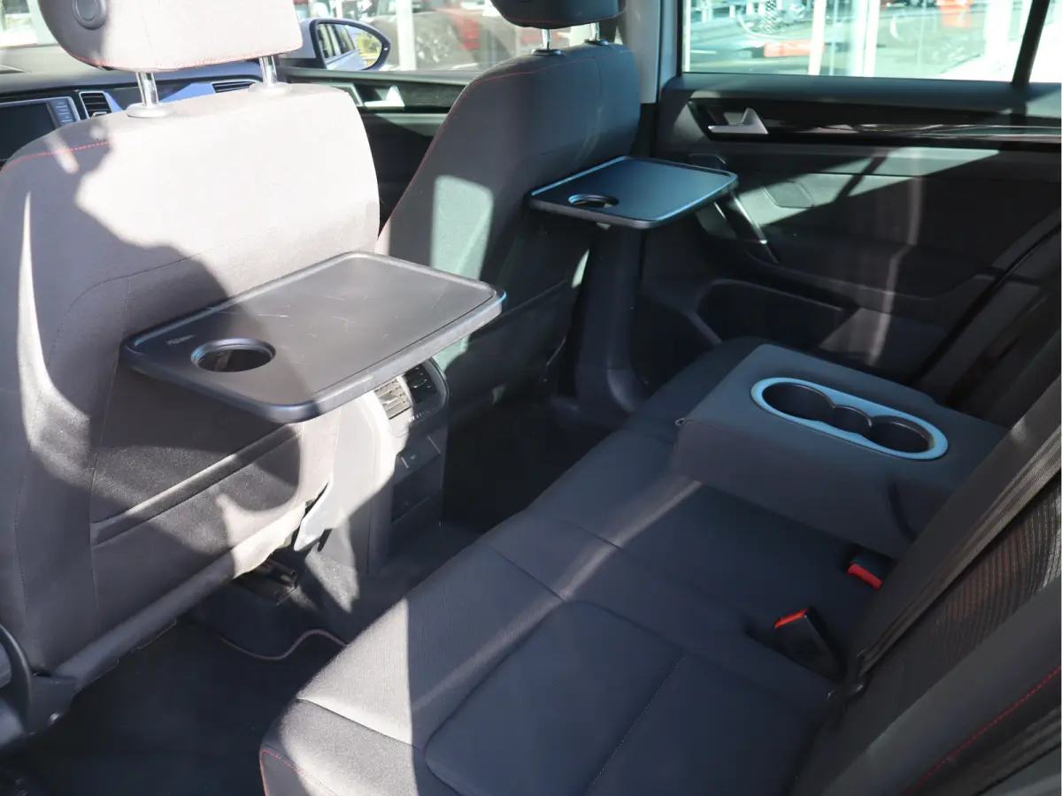 1.2 TSI Connected Series AUTOMAAT / Trekhaak / Navi / Clima / Cruise / LM-Velgen