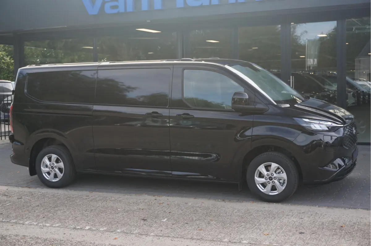 320L 218PK 71KWH AWD Limited Elektrisch AUT BPM VRIJ!! Apple CP/Android A, LED, Trekhaak, 2x Schuifdeur!! NR. EC50