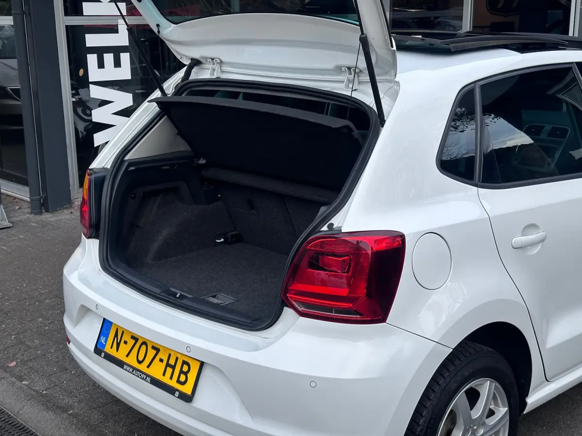 1.0 Comfortline PANO / CRUISE / CLIMA / STOELVERWARMING
