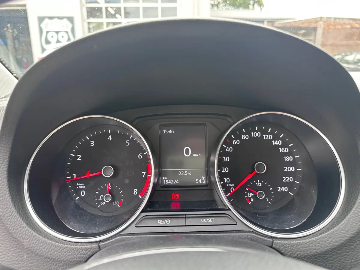 1.0 Comfortline PANO / CRUISE / CLIMA / STOELVERWARMING