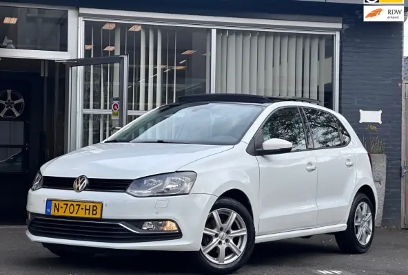 1.0 Comfortline PANO / CRUISE / CLIMA / STOELVERWARMING