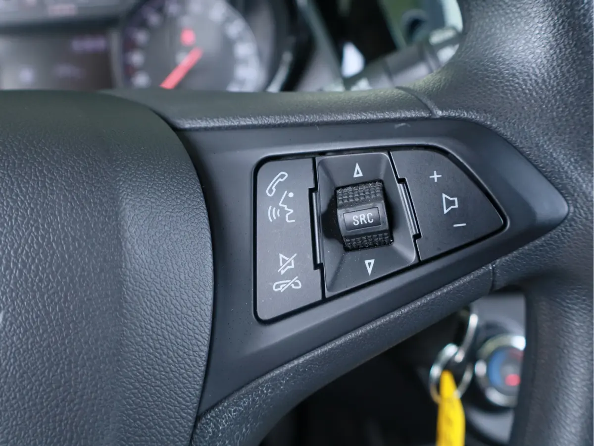 1.0 Online Edition Airco / Cruise / Apple - Android / LM-Velgen