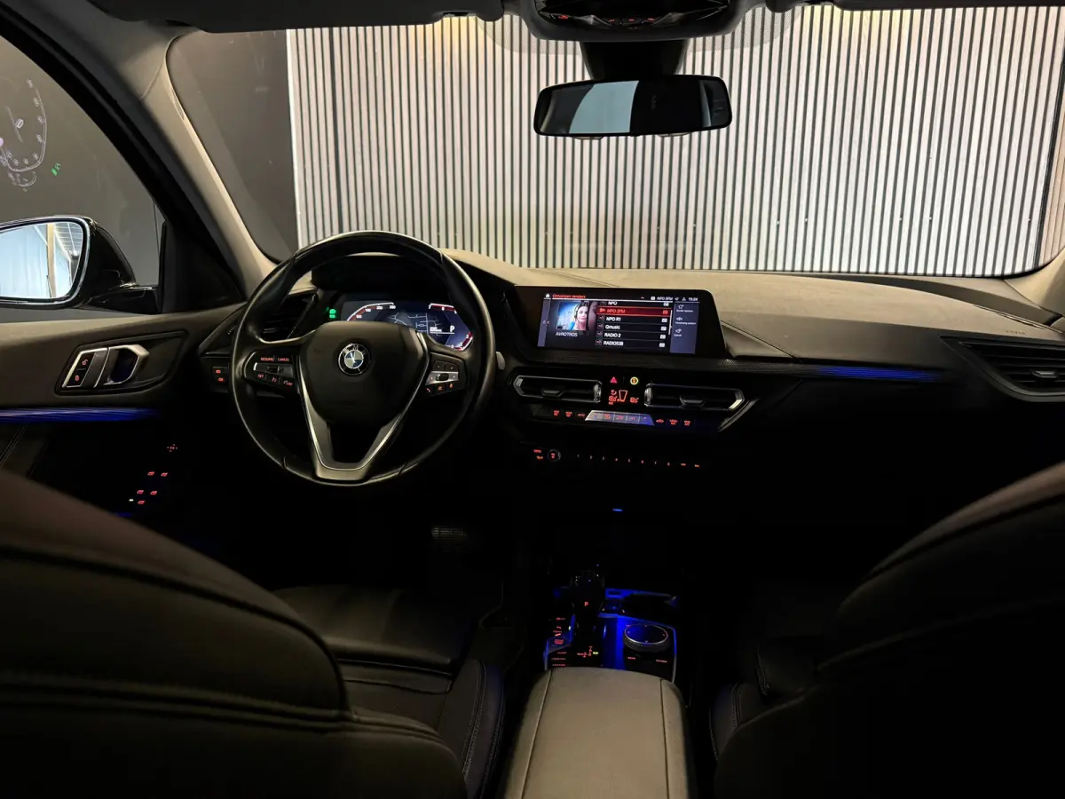 118i Executive Edition |Digtale Dash|Automaat|Apple Carplay|Keyless|Camera