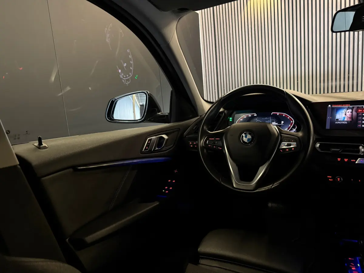 118i Executive Edition |Digtale Dash|Automaat|Apple Carplay|Keyless|Camera