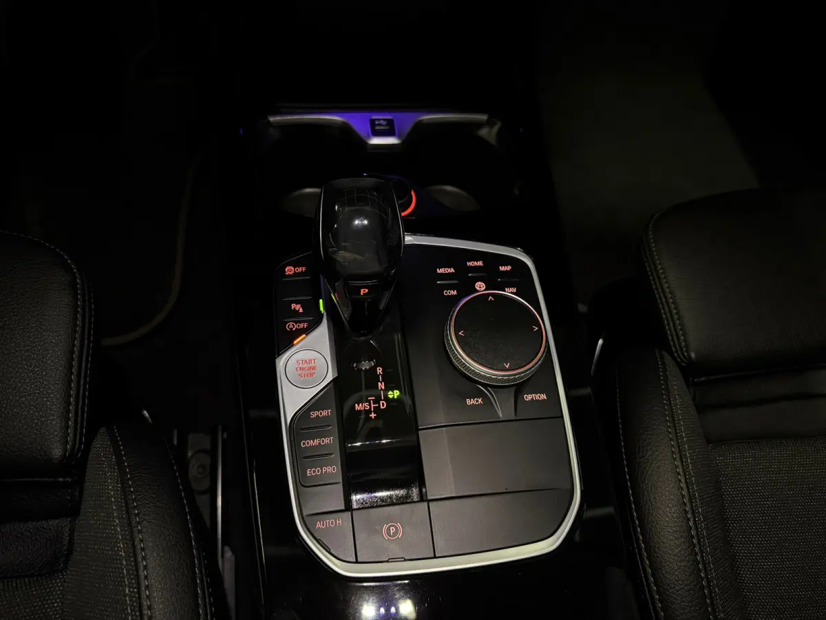 118i Executive Edition |Digtale Dash|Automaat|Apple Carplay|Keyless|Camera