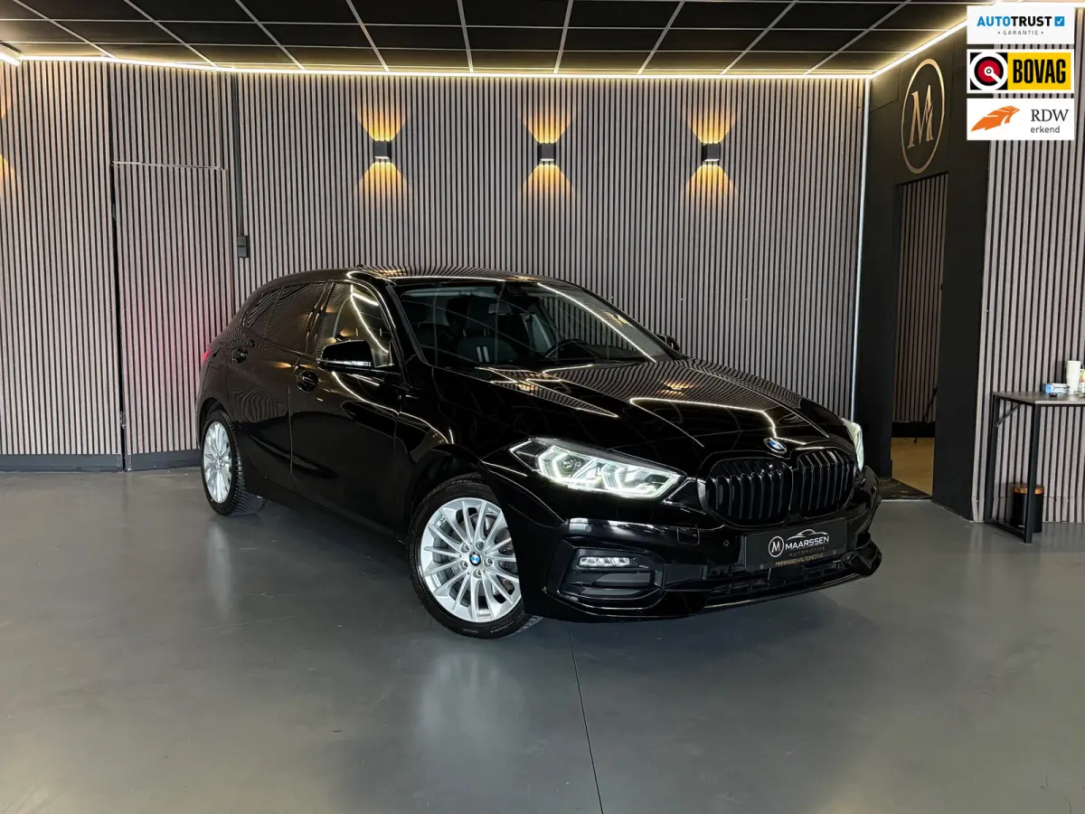 118i Executive Edition |Digtale Dash|Automaat|Apple Carplay|Keyless|Camera