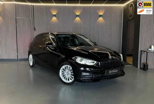 118i Executive Edition |Digtale Dash|Automaat|Apple Carplay|Keyless|Camera