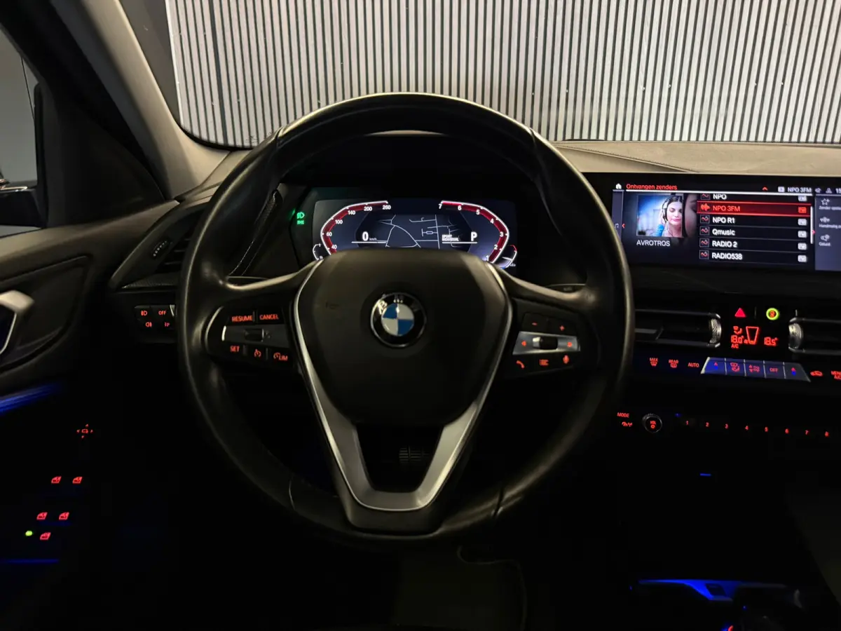 118i Executive Edition |Digtale Dash|Automaat|Apple Carplay|Keyless|Camera